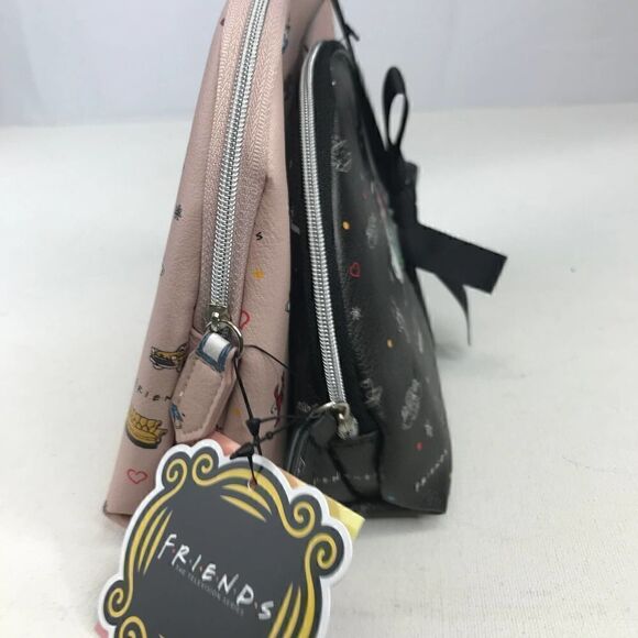 Friends TV Show Travel Bags NWT - Picture 2 of 6